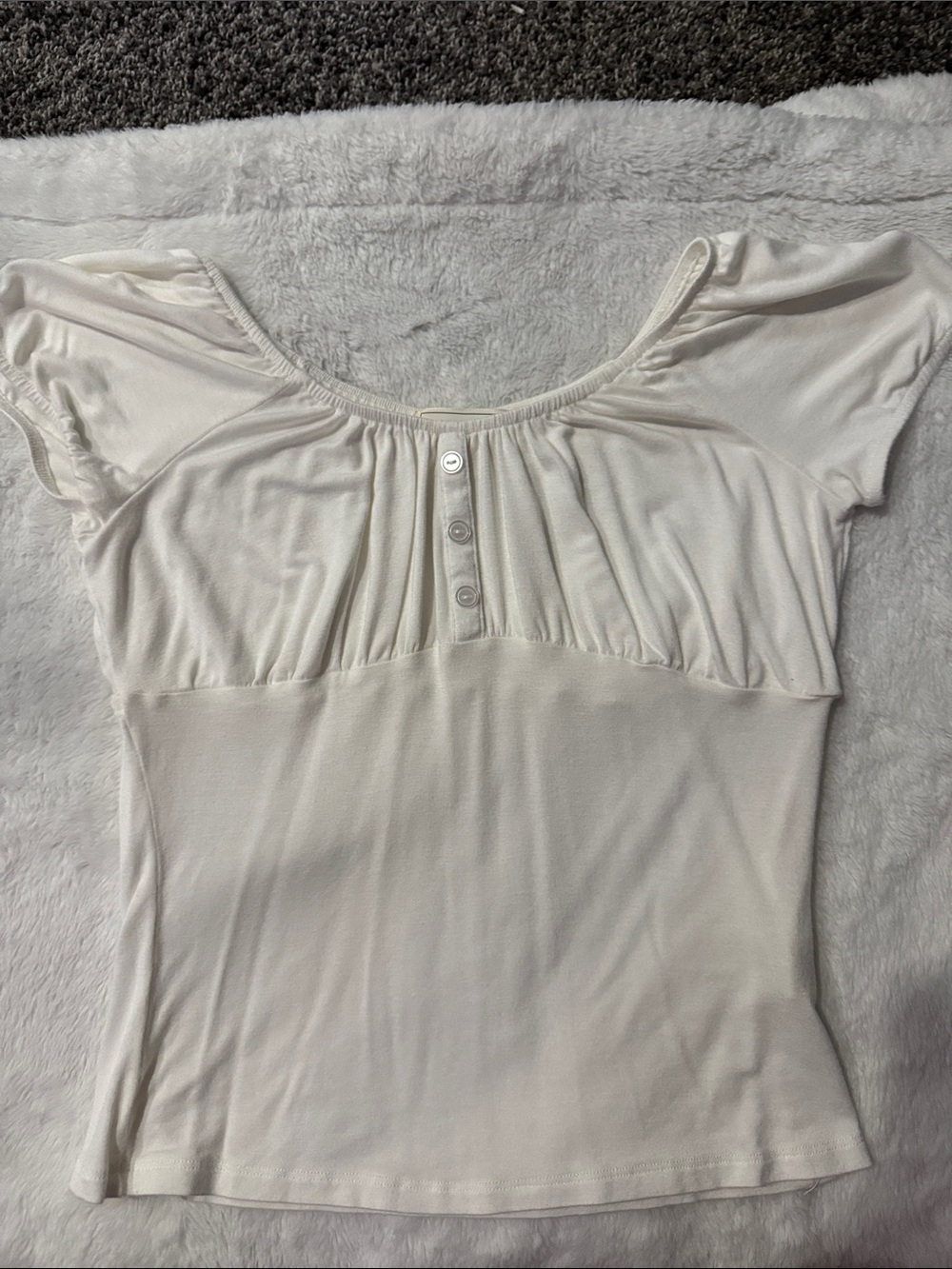 Women’s White Short Sleeve Scoop Neck Top